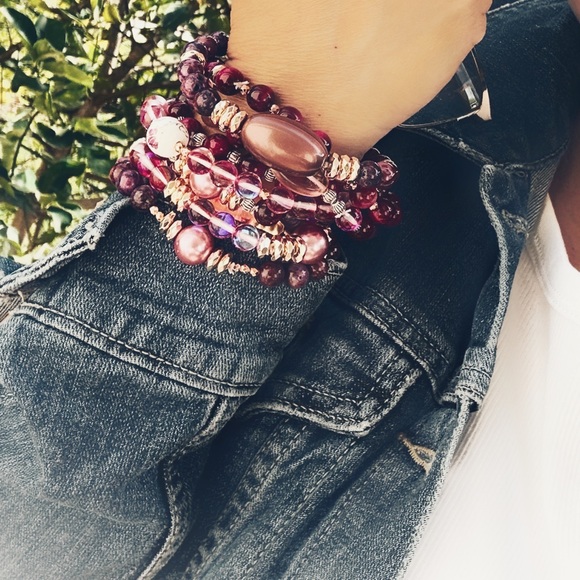 Viva Magenta Tiger’s eye and Bali silver beaded handmade unique bracelet - Picture 3 of 9